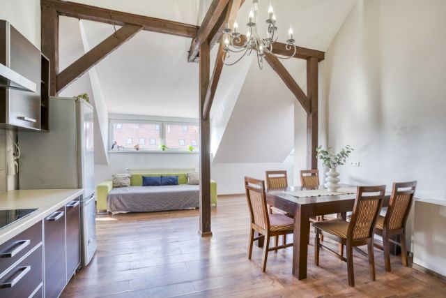 Mieszkanie 4-pokojowe Tychy, ul. Ojca Innocentego Bocheńskiego. Zdjęcie 1