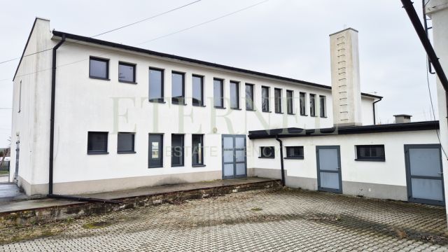 Hala/magazyn Kazimierza Wielka, ul. Przemysłowa. Zdjęcie 10