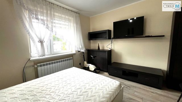 bliźniak, 3 pokoje Suchedniów. Zdjęcie 11