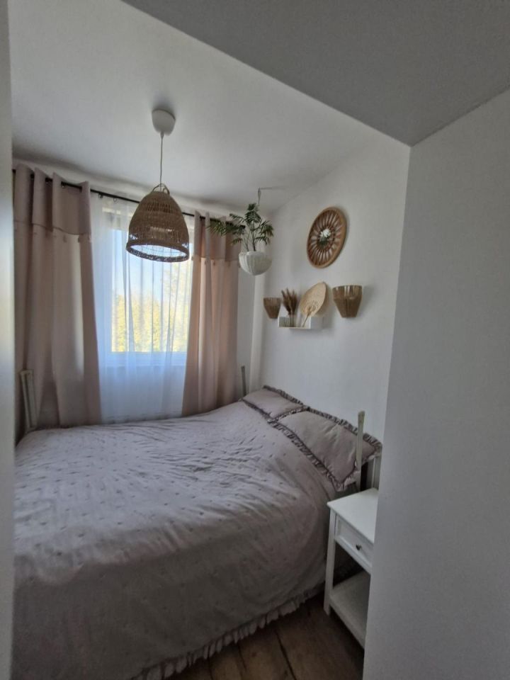 Mieszkanie 3-pokojowe Zamienie. Zdjęcie 6