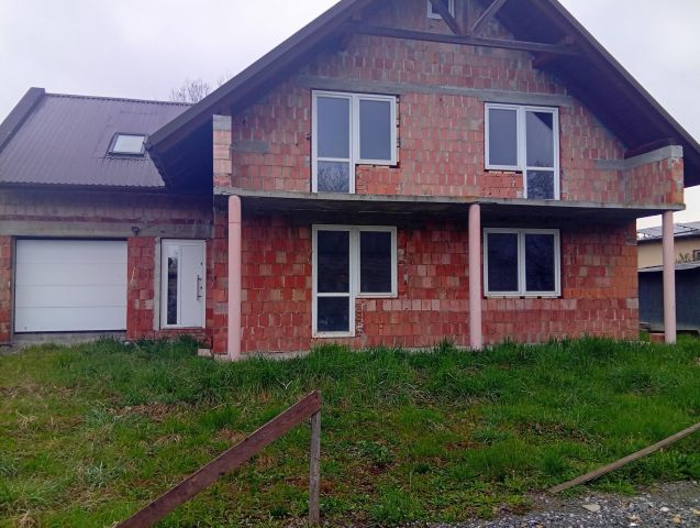 dom wolnostojący, 5 pokoi Kęty Centrum, Stadzica. Zdjęcie 1