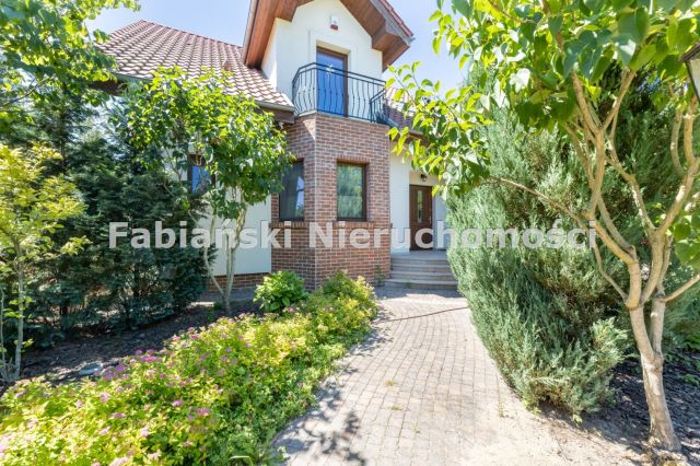 dom wolnostojący, 5 pokoi Poznań. Zdjęcie 1