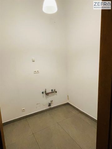 Lokal Kraków Stare Miasto, ul. Karmelicka. Zdjęcie 6