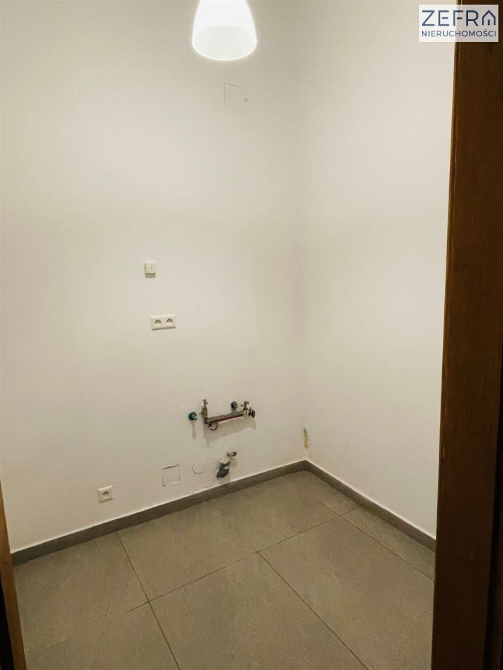 Lokal Kraków Stare Miasto, ul. Karmelicka. Zdjęcie 6