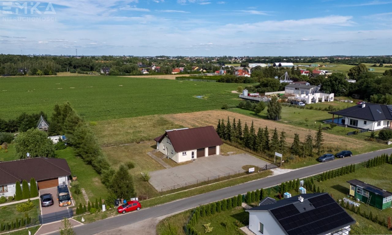 dom wolnostojący, 5 pokoi Łubianka, ul. bp. A. Szelążka. Zdjęcie 4