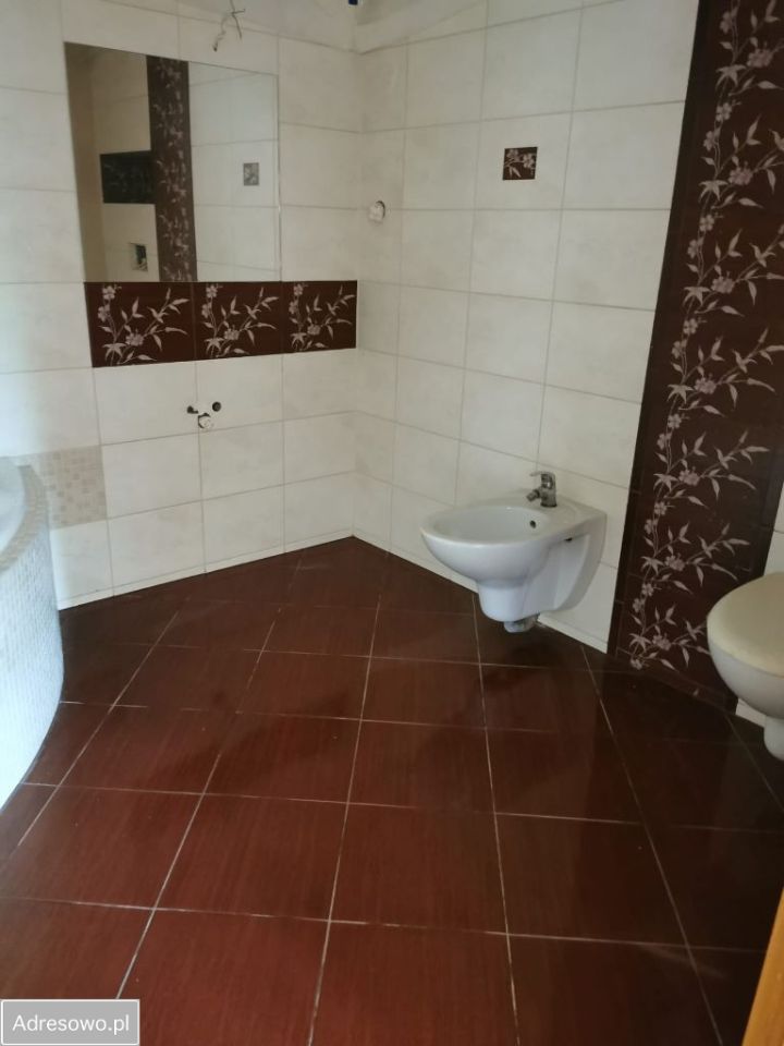 Mieszkanie 4-pokojowe Henryków. Zdjęcie 4