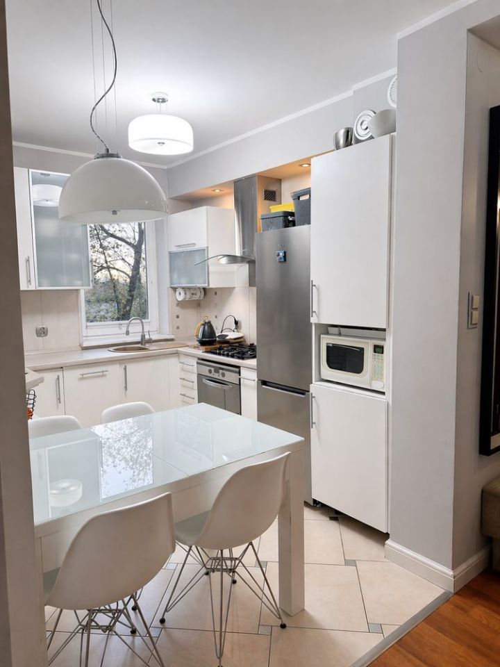 Mieszkanie 4-pokojowe Marki. Zdjęcie 2