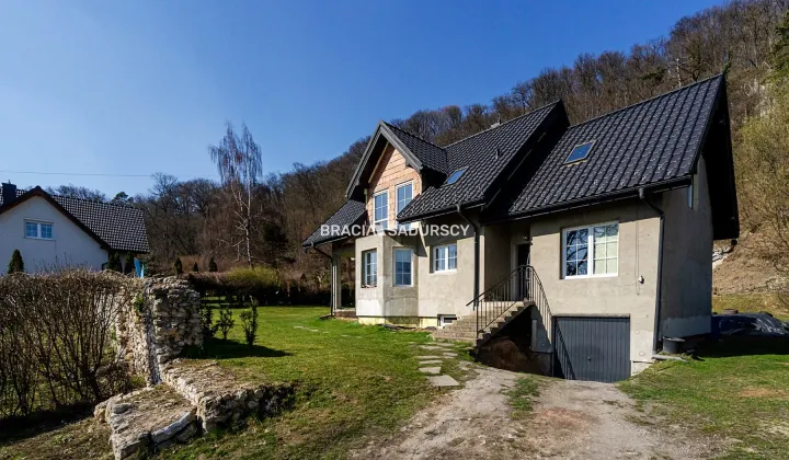 dom wolnostojący, 7 pokoi Kraków Zwierzyniec, ul. Księcia Józefa