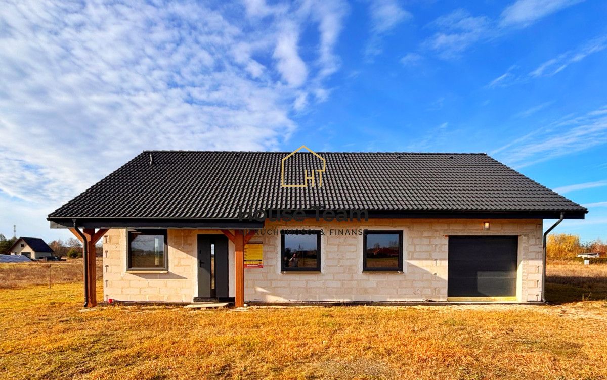 dom wolnostojący, 4 pokoje Małe Rudy, ul. Brzoskwiniowa