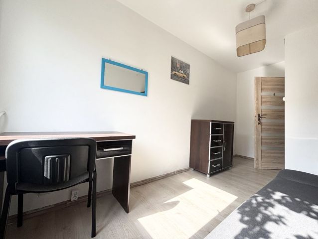 Mieszkanie 6-pokojowe Białystok Piaski, ul. Jerzego Waszyngtona. Zdjęcie 2