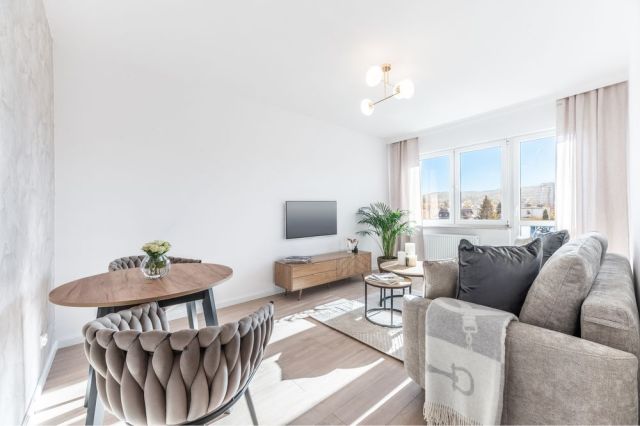 Mieszkanie 2-pokojowe Rumia, ul. Księdza Lucjana Gierosa. Zdjęcie 1