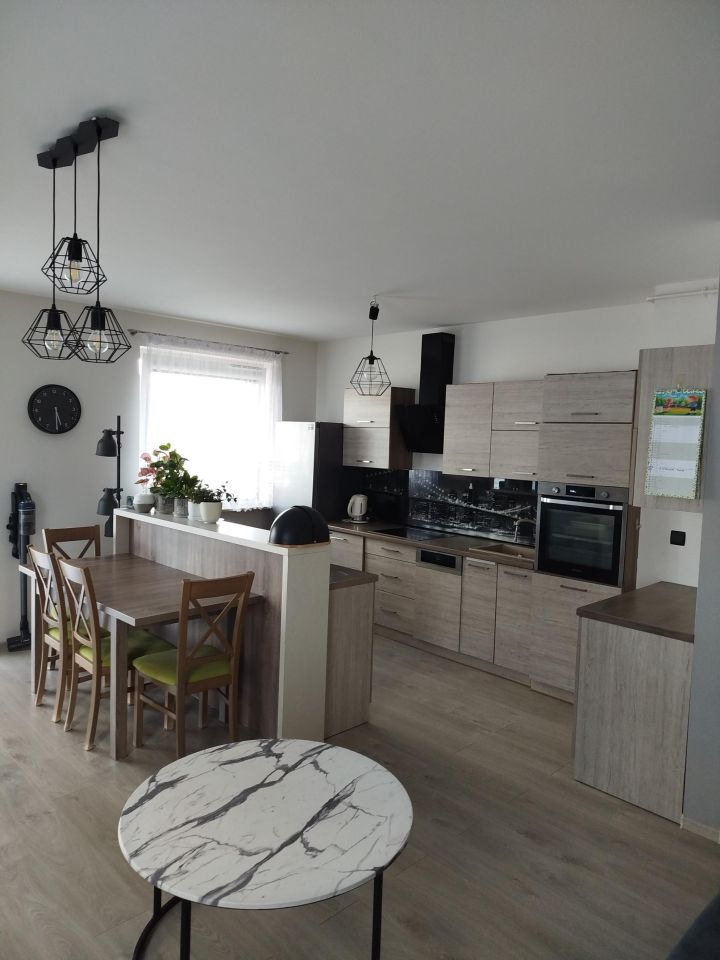 Byt, 1 pokoj, 53 m²