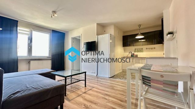 Mieszkanie 3-pokojowe Jelenia Góra Zabobrze, ul. Jana Kiepury. Zdjęcie 2