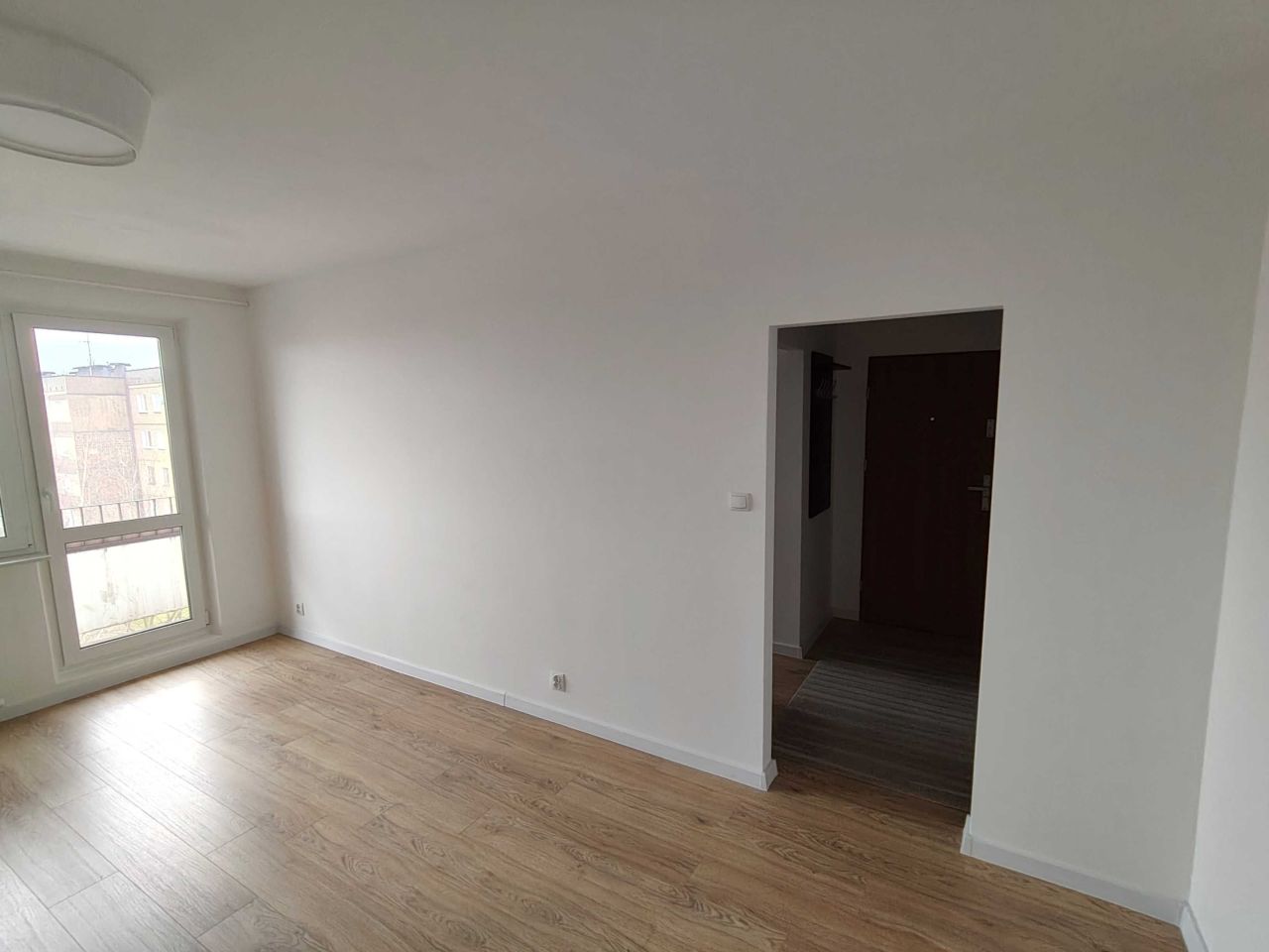 Mieszkanie 3-pokojowe Cieszyn Bobrek. Zdjęcie 3