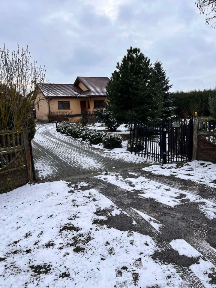 dom wolnostojący, 2 pokoje Godziembów. Zdjęcie 5