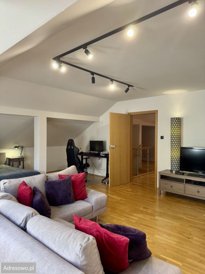 dom wolnostojący, 8 pokoi Florentynów. Zdjęcie 15