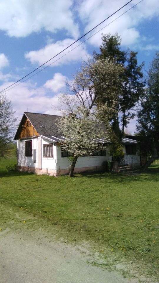 dom wolnostojący, 1 pokój Latyczyn. Zdjęcie 2