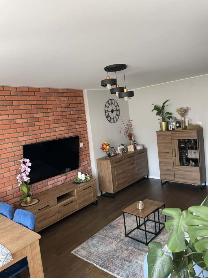 Mieszkanie 3-pokojowe Jarocin. Zdjęcie 1