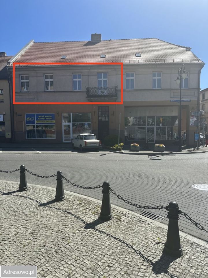 Mieszkanie 3-pokojowe Pleszew, ul. Rynek. Zdjęcie 1