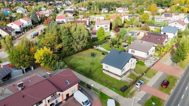 dom wolnostojący, 3 pokoje Stare Miasto. Zdjęcie 3