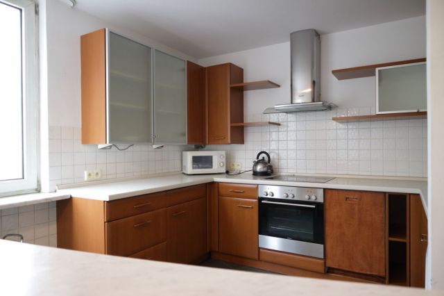 Mieszkanie 2-pokojowe Poznań Jeżyce, ul. Poznańska. Zdjęcie 3