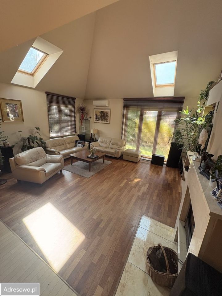 dom wolnostojący, 6 pokoi Łomianki. Zdjęcie 19