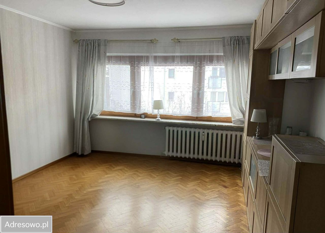 Mieszkanie 3-pokojowe Warszawa Włochy, al. Dwudziestolatków. Zdjęcie 1