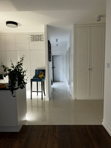 Mieszkanie 3-pokojowe Warszawa Bemowo, ul. Powstańców Śląskich. Zdjęcie 1