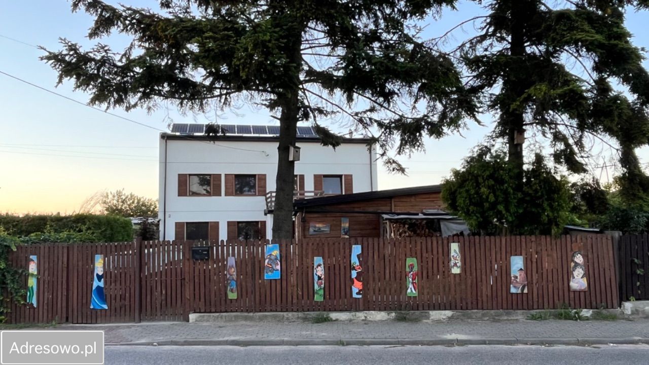 dom wolnostojący, 4 pokoje Brzeziny, ul. Juliusza Słowackiego. Zdjęcie 2