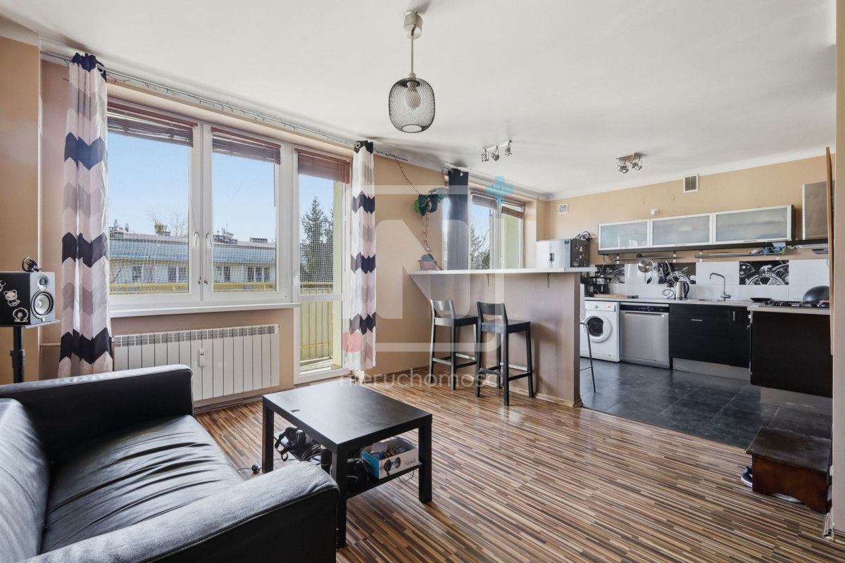 Mieszkanie 1-pokojowe Warszawa Włochy, ul. Astronautów. Zdjęcie 1