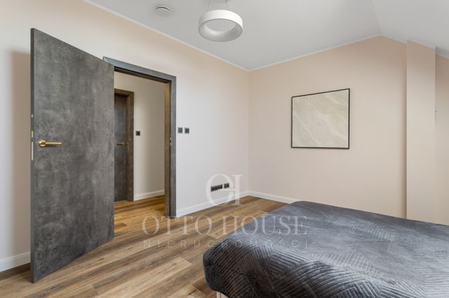 dom wolnostojący, 6 pokoi Gniezno. Zdjęcie 33