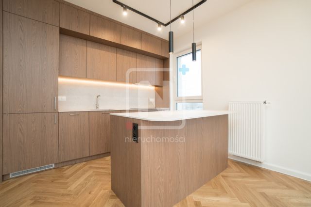 Mieszkanie 3-pokojowe Warszawa Praga-Północ, ul. Aleksandra Kotsisa. Zdjęcie 3