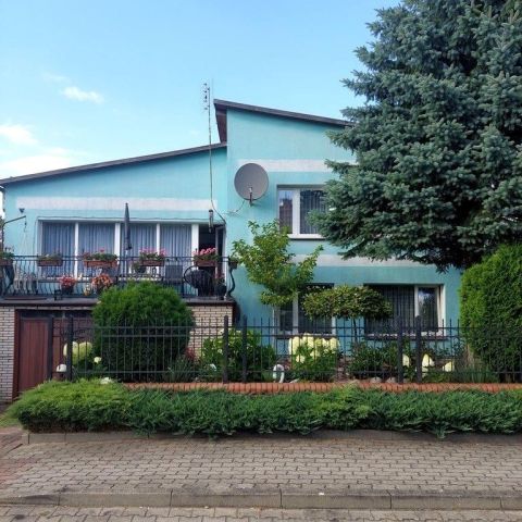 dom wolnostojący Biskupiec, ul. Kwiatowa. Zdjęcie 1