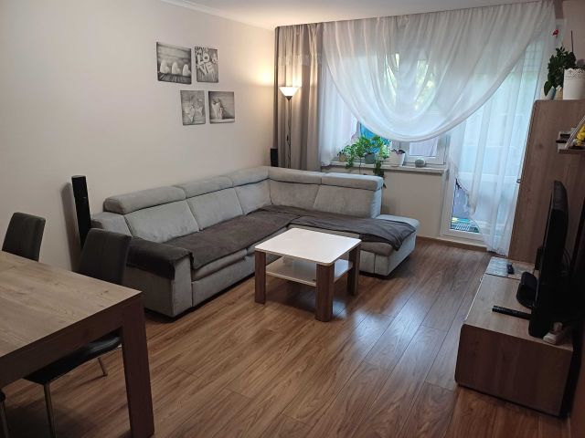 Mieszkanie 4-pokojowe Cieszyn Bobrek. Zdjęcie 1