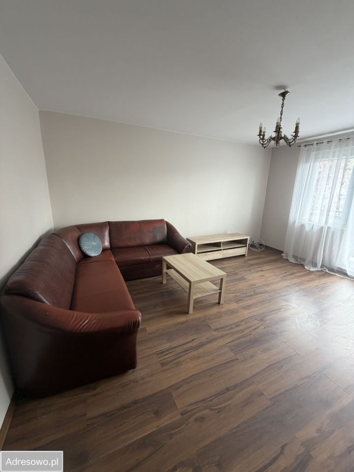 Mieszkanie 3-pokojowe Tomaszów Mazowiecki, ul. Synów Pułku. Zdjęcie 1