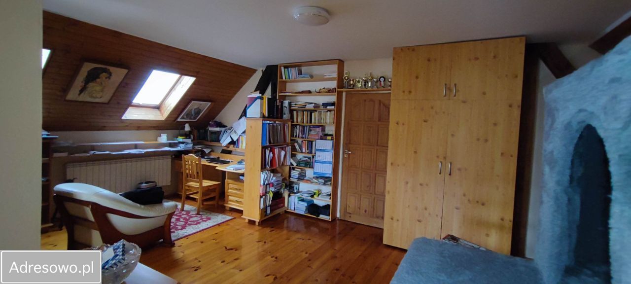 dom wolnostojący, 5 pokoi Tarnowiec. Zdjęcie 39