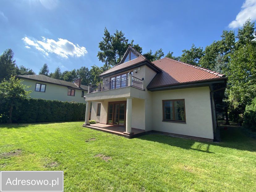 dom wolnostojący, 10 pokoi Konstancin-Jeziorna, ul. Borowa. Zdjęcie 12