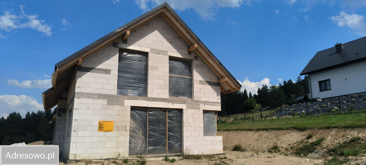 dom wolnostojący, 3 pokoje Lachowice. Zdjęcie 2