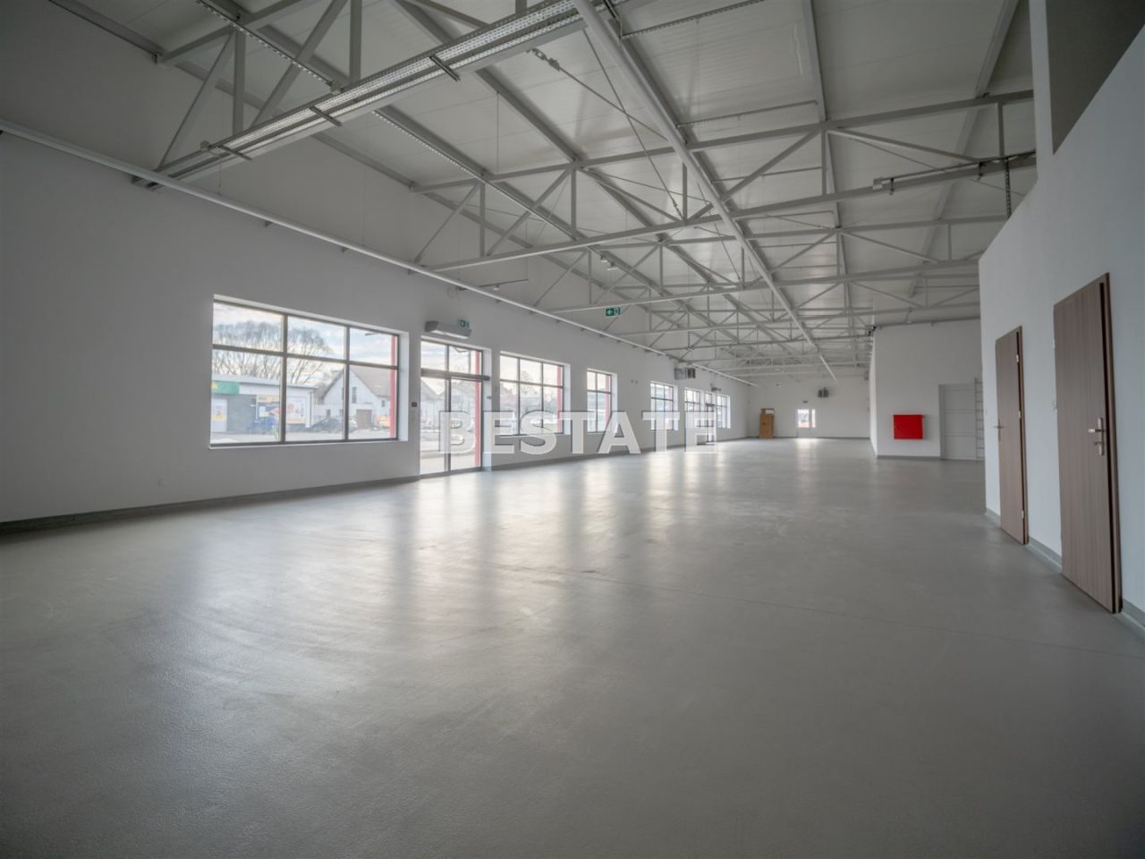 Hala/magazyn Radomyśl Wielki, ul. Piłsudskiego. Zdjęcie 12