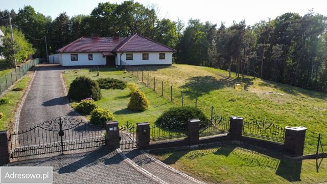 dom wolnostojący, 5 pokoi Skrzyszów, ul. ks. Roberta Wallacha. Zdjęcie 1