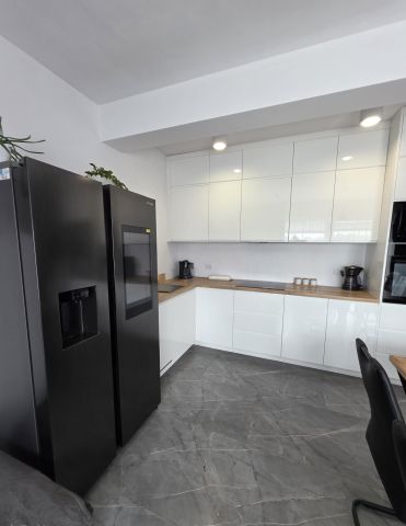 dom szeregowy, 4 pokoje Kębłowo, ul. Husarska. Zdjęcie 2