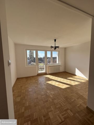 Mieszkanie 3-pokojowe Legionowo, ul. Władysława Broniewskiego. Zdjęcie 1