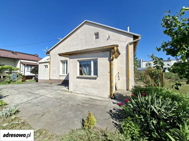 dom wolnostojący, 2 pokoje Tarnów, ul. Fabryczna. Zdjęcie 1