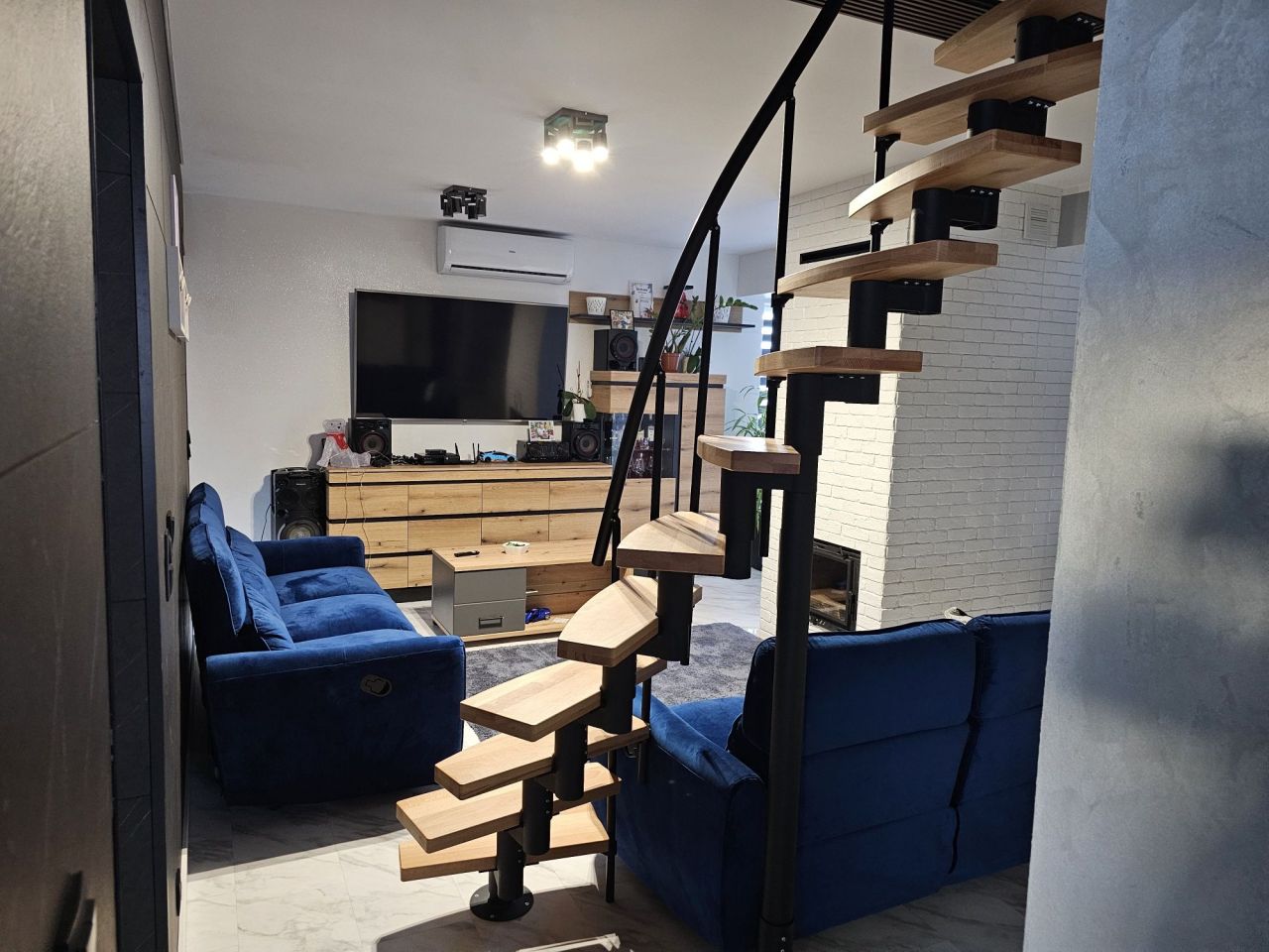 dom wolnostojący, 6 pokoi Bytoń. Zdjęcie 4