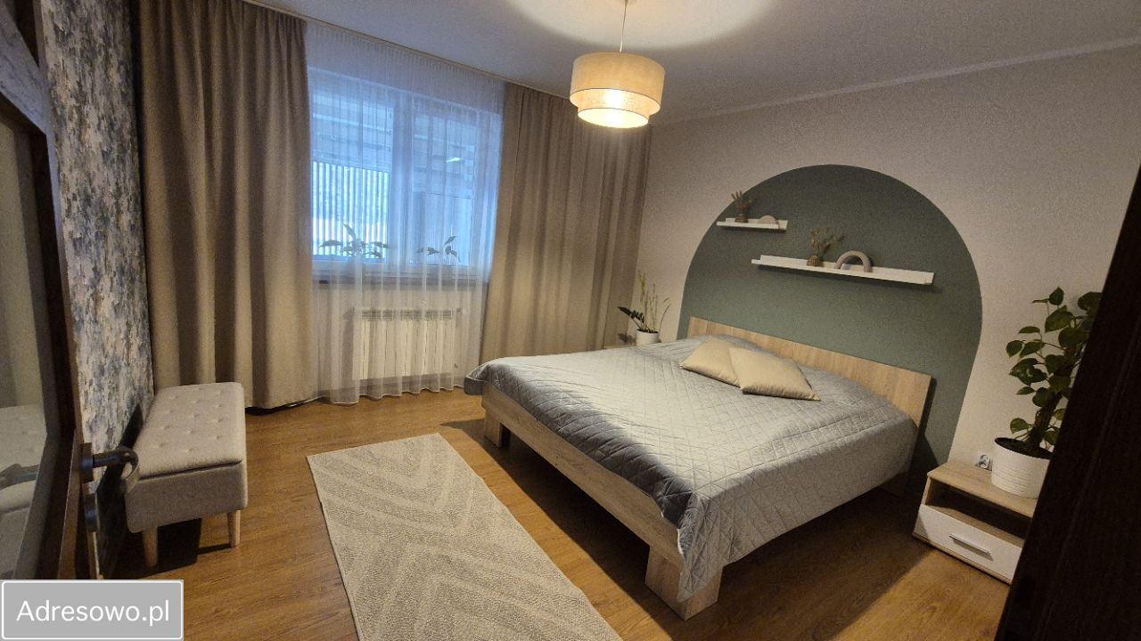 dom wolnostojący, 6 pokoi Nowe Miasto. Zdjęcie 8