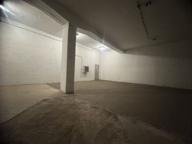 Hala/magazyn Warszawa Kamionek. Zdjęcie 2