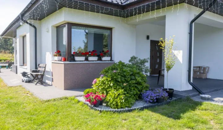 dom wolnostojący Zajezierze