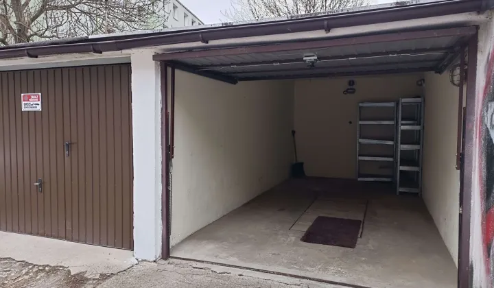 Garaż/miejsce parkingowe Kraków Dąbie, ul. Na Szaniec