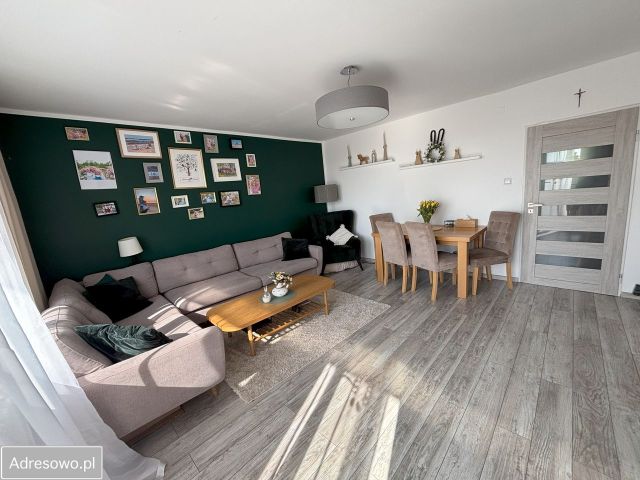 Mieszkanie 3-pokojowe Bytom, ul. ks. Prymasa Augusta Hlonda. Zdjęcie 1