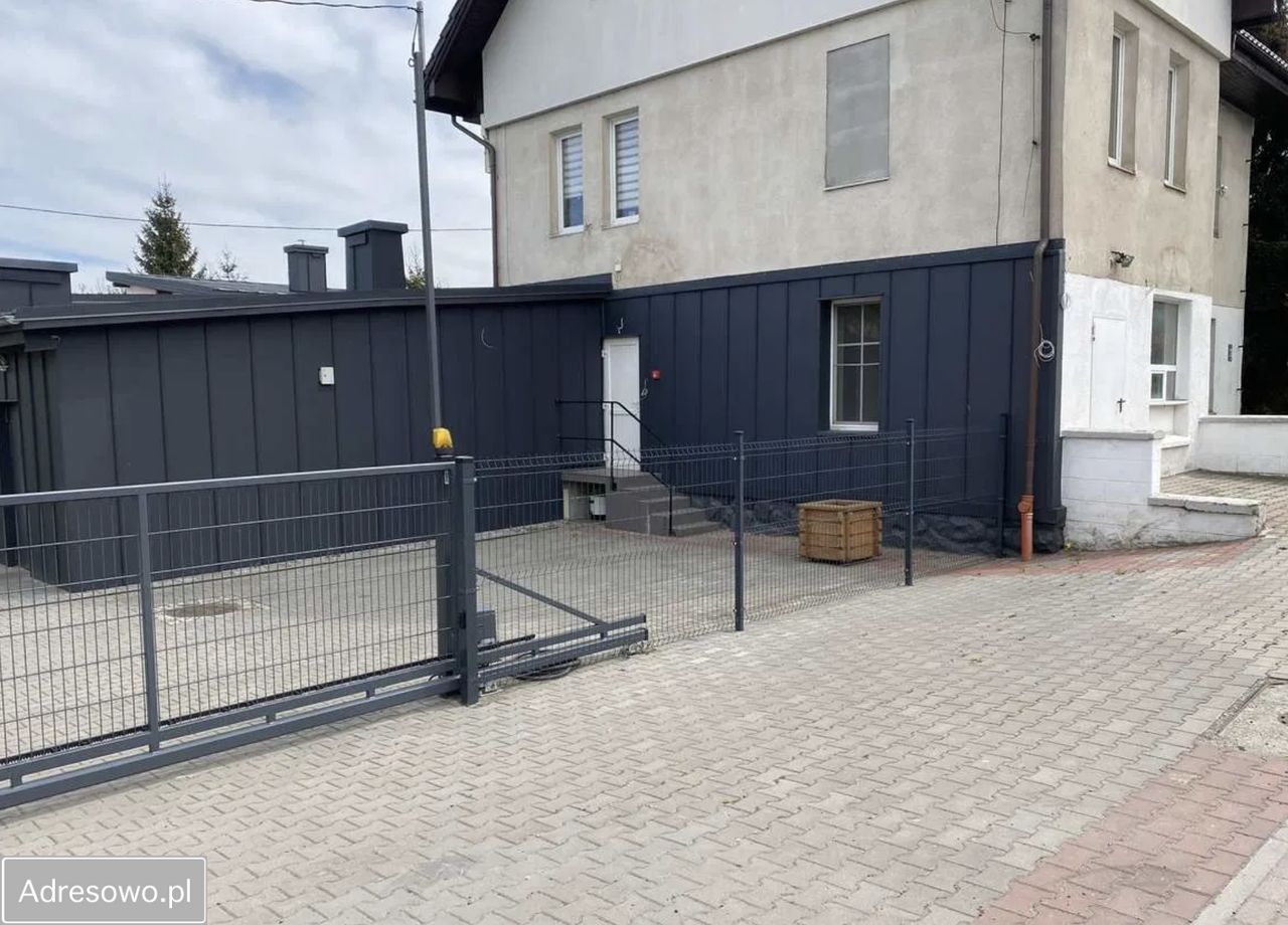 Hala/magazyn Kudowa-Zdrój, ul. Główna. Zdjęcie 3